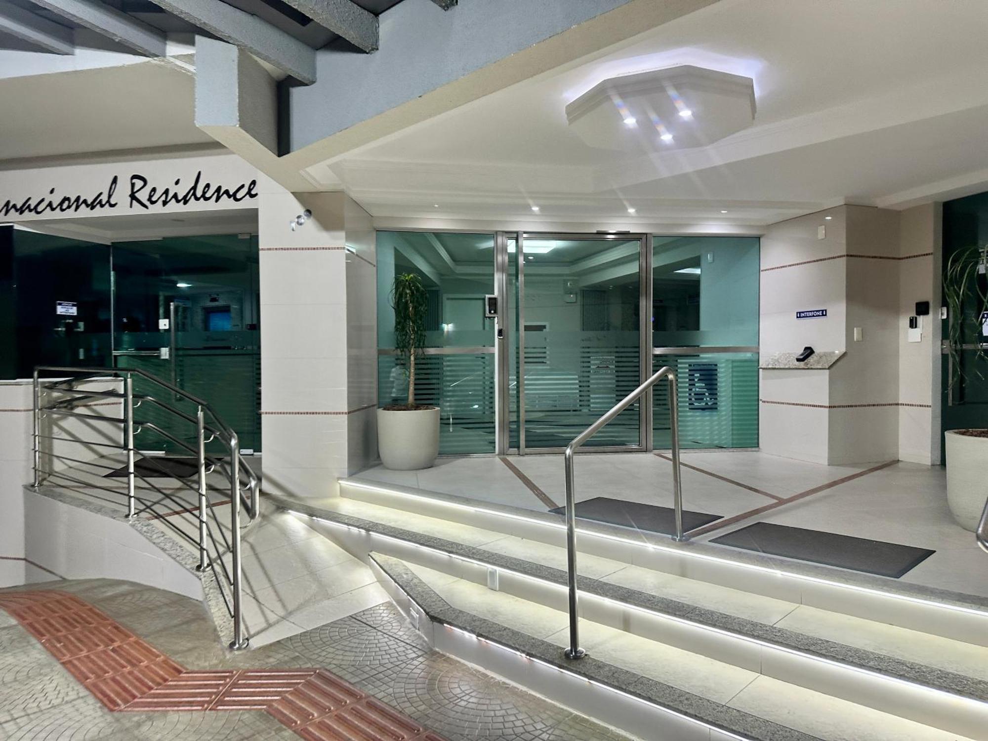 Studio Pe Na Areia II Balneário Camboriú Exterior foto